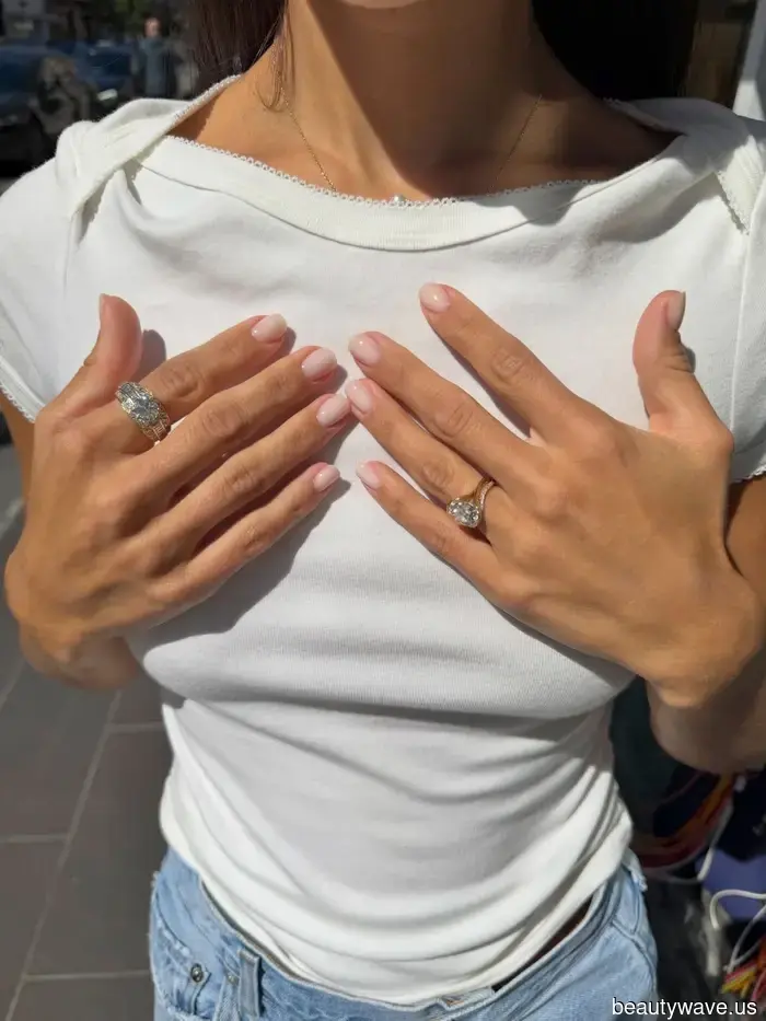 Nehmt es von einer Beauty-Redakteurin: Das sind die 7 Nagelideen, die ihr diesen Juni screenshotten solltet.