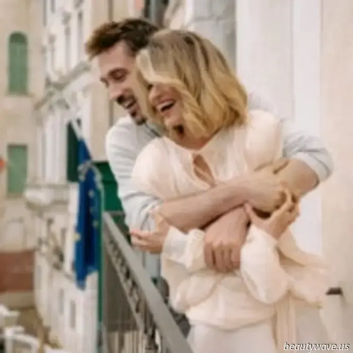 Dima Bilan presentó un nuevo videoclip para la canción «Что-то на родном» — un homenaje al legendario éxito «На берегу неба»