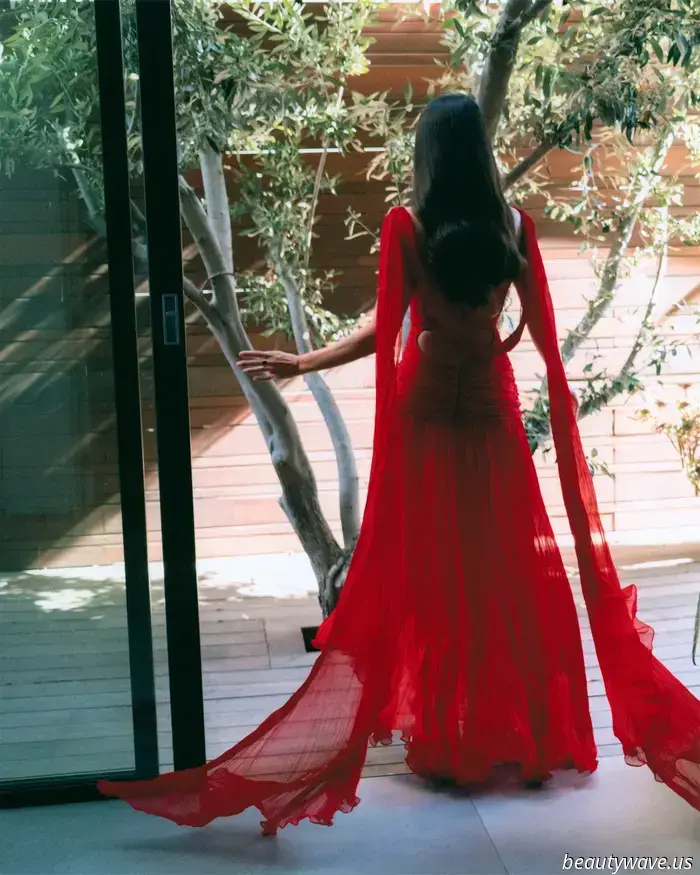 El look de estreno de Superman de Sara Sampaio fue un ingenioso tributo al legado de la película