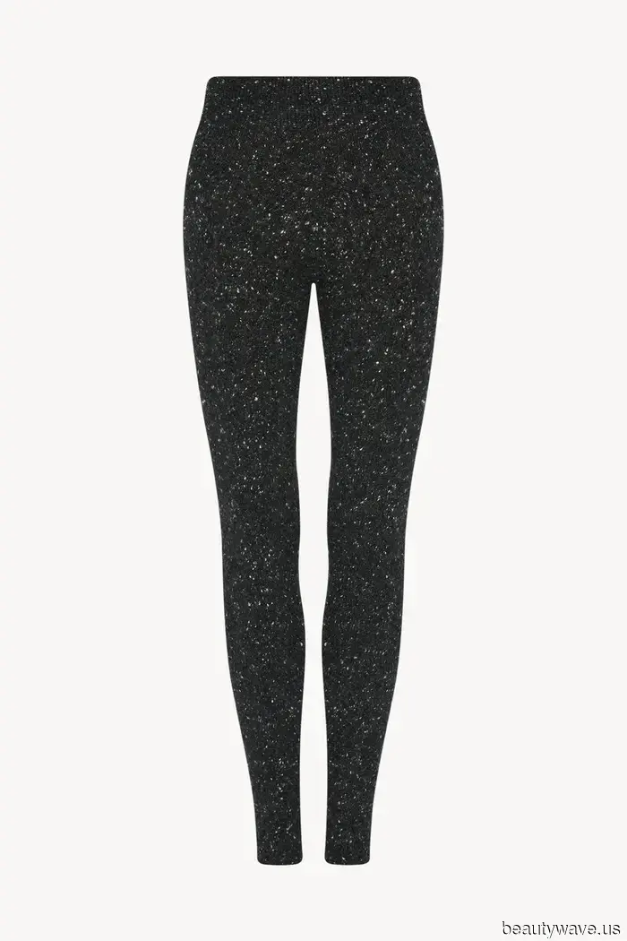 No, Not Black Leggings—JLo Recently Wore Her Anti-Trend Sneakers With This Way Cooler Look.