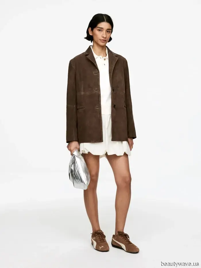 Está bien, anotado&mdash;Esta combinación de jeans y chaqueta es el nuevo uniforme oficial de la persona de moda.