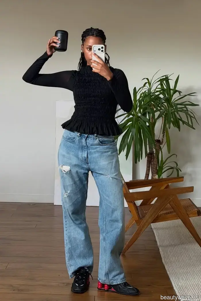 6 Shirt Trends That Stylish Girls Are Pairing With Baggy Jeans