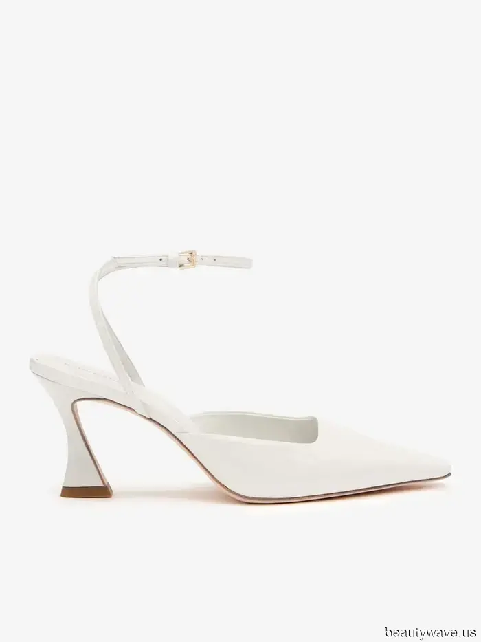 Va bene, annotato: Questo colore di scarpe precedentemente "economico" rende effettivamente i vestiti rosa i più eleganti.