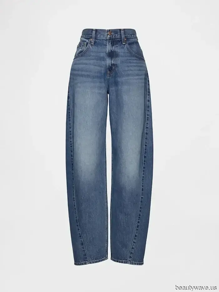 I'm 5'0"—These Are the Only Jeans That Earn My Petite Seal of Approval.