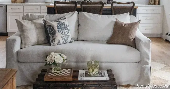 This popular decorating style is the look you’ll want to emulate all spring and summer.