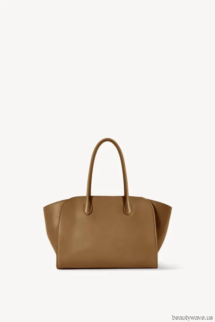 Le persone alla moda hanno dichiarato questa la borsa Row, l'acquisto cult della primavera—ed è ancora più chic della Margaux.