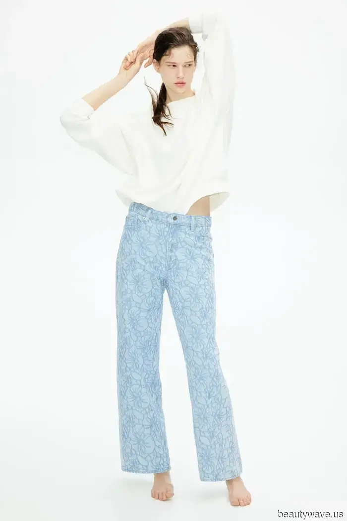 Puede que no estés de acuerdo, pero creemos que estas 6 tendencias de jeans están pasadas de moda para el otoño de 2025.