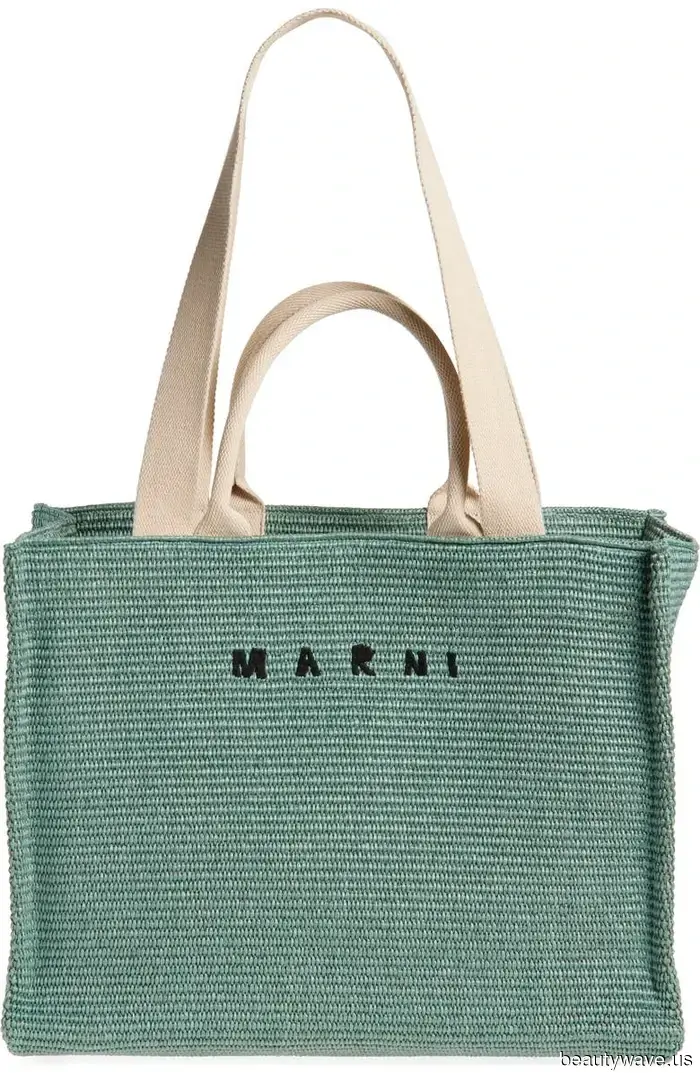 ¡Zapatos Coloridos! ¡Bolsas Tejidas! ¡Tankinis! 7 Tendencias Divertidas para Comprar este Verano