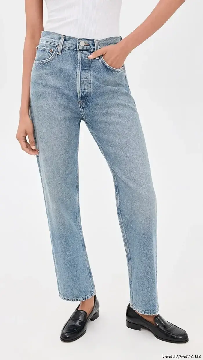 Forget Ballet Flats; this is the flat shoe trend that everyone will be pairing with stylish jeans this fall.