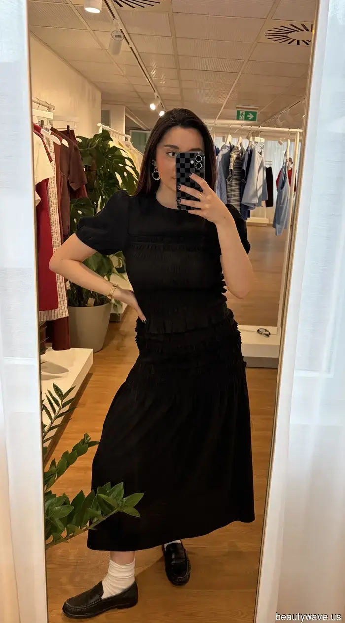 Uniqlo x Cecilie Bahnsen è pieno di pezzi estivi chic e romantici&mdash;7 stili destinati a esaurirsi