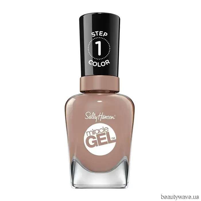 The Most Fashionable Individuals Are Donning These 11 Nail Colors Recommended by Experts This September