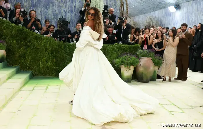 Blue Ivy hat gerade ihr Met Gala-Debüt Arm in Arm mit Beyoncé gegeben, und ja, wir fühlen uns auch alt.
