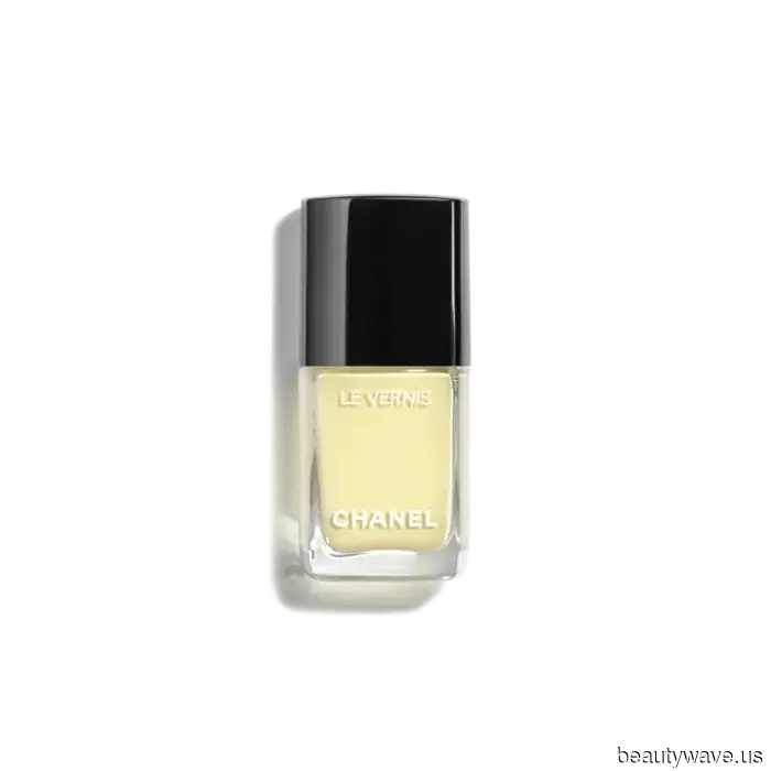 Se indossi uno di questi 18 design di unghie preppy, presumerò che trascorri l'estate a Nantucket.