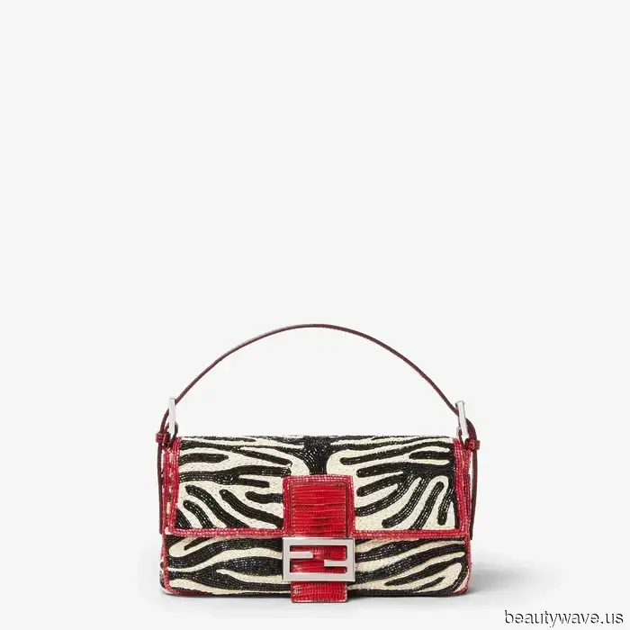 The New '90s It Bag for Fall 2026 Has Arrived