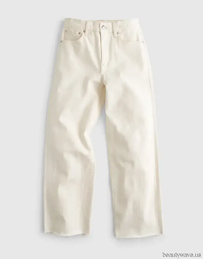 In New York, every It Girl's spring wardrobe features these 7 essential items.