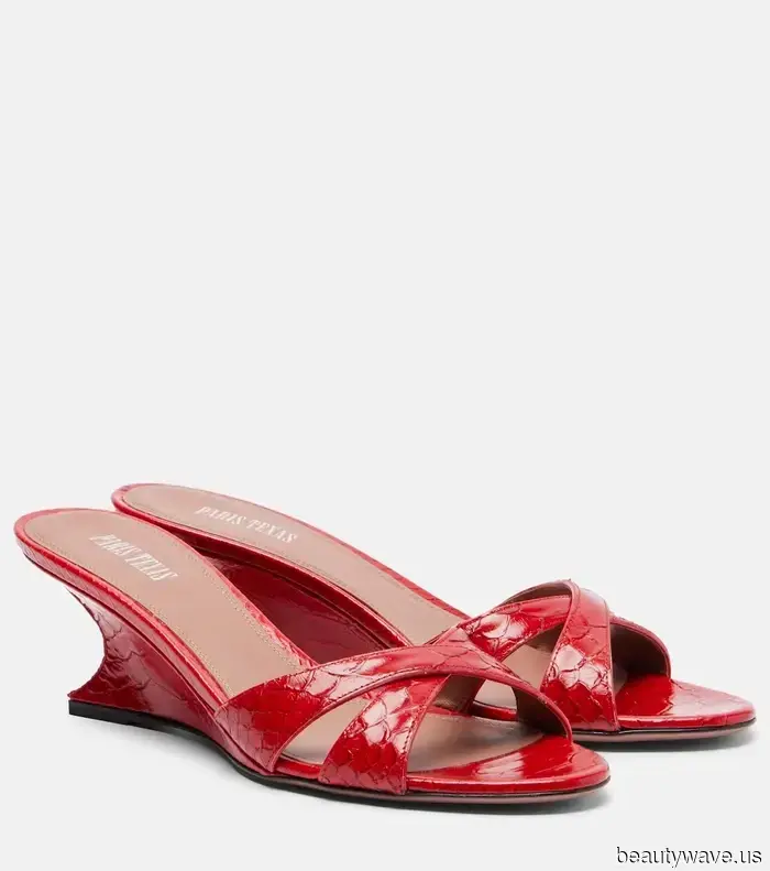 The Runways indicate that this is the color combination for 2026.