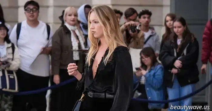 Dakota, Lila, and Hailey Concur: This Once-Obscured Boot Trend is Making a Comeback.