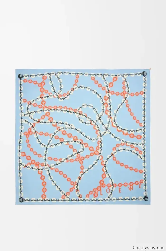 Trust Me, I'm a Fashion Editor—Here Are the Designer Accessory Trends Worth Investing In for Spring 2026.