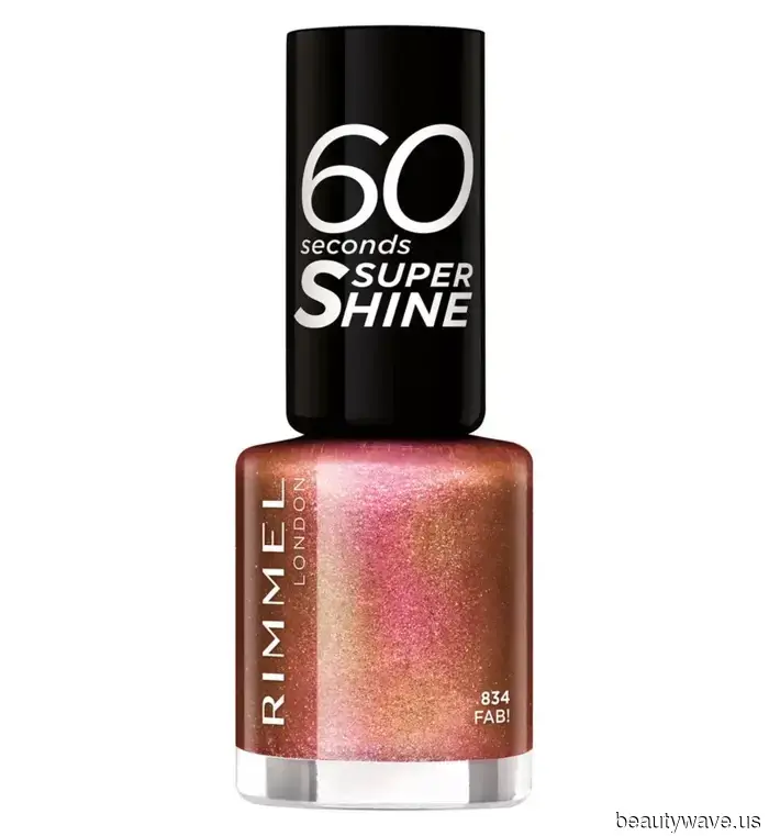 Non sono una persona da glitter, ma queste unghie "cannella e zucchero" sono il manicure perfetto da autunno a inverno.