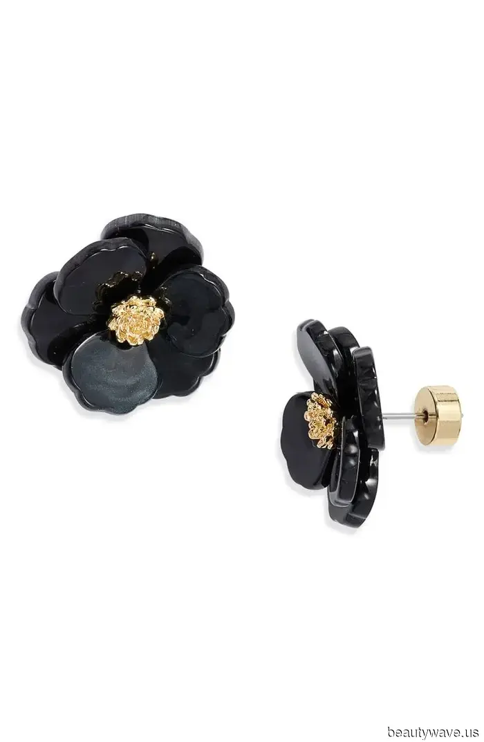 Nordstrom has just opened its Gift Shop—these fashion and beauty items priced under $100 are the most notable.