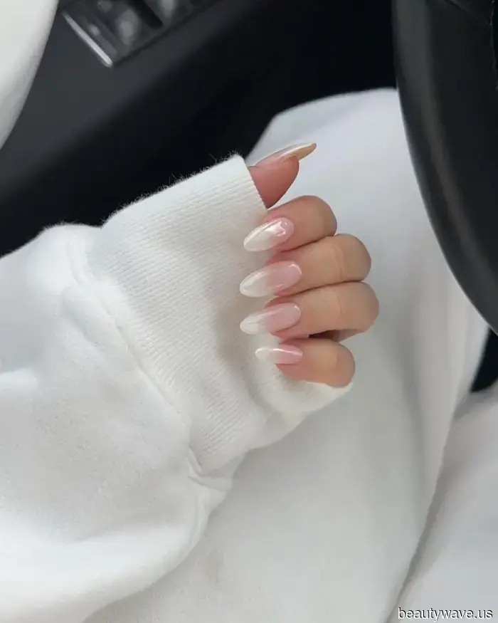Las uñas Ombr&eacute; son la tendencia de manicura más alegre del verano&mdash;Aquí hay 12 diseños para copiar.