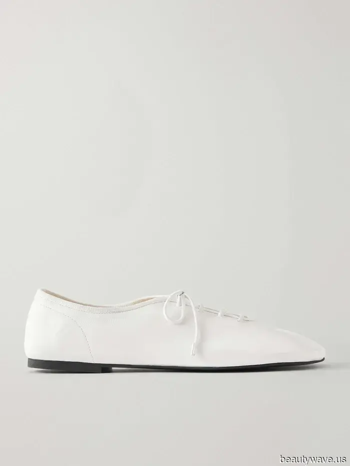 No Sandals, No Heels—This Controversial Shoe Trend Was Worn by Everyone With Style at Wimbledon.