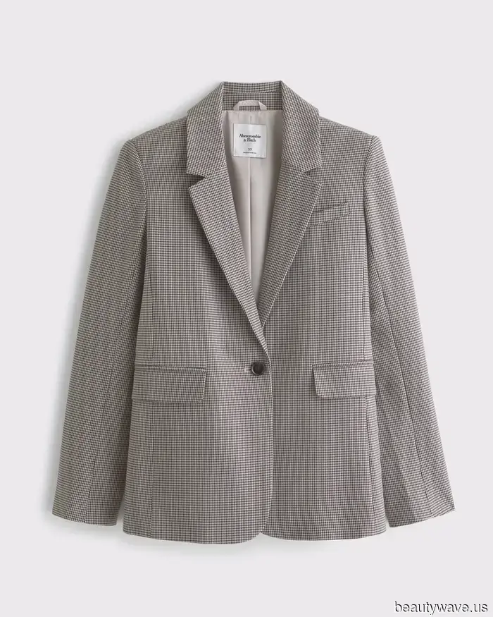 I'm 22, my sister is 32, and we both are fans of Abercrombie & Fitch—27 stylish Black Friday deals we're…