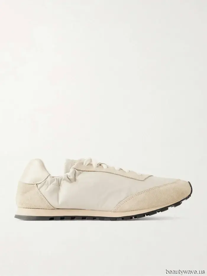 The Most Stylish Minimalists in New York, London, and Paris Are All in Accord—These 6 Trends Will Dominate This Spring.