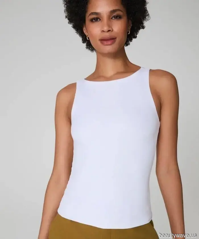 10 White Button-Down Outfit Ideas You'll Want to Wear Again and Again