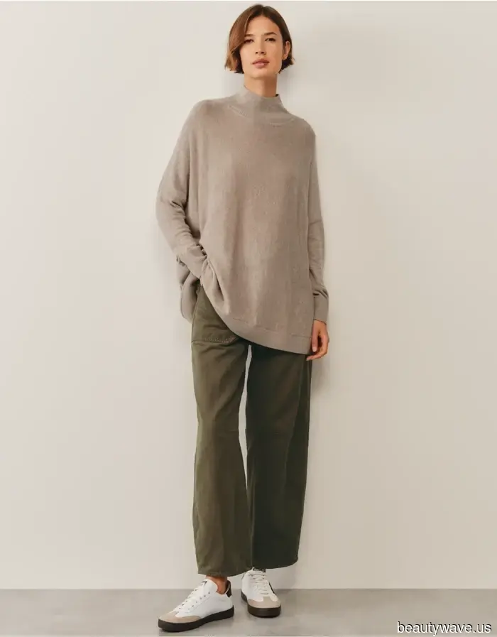 Dico sempre ai miei amici di comprare cashmere durante i saldi invernali&mdash;11 maglioni che consiglio per primi