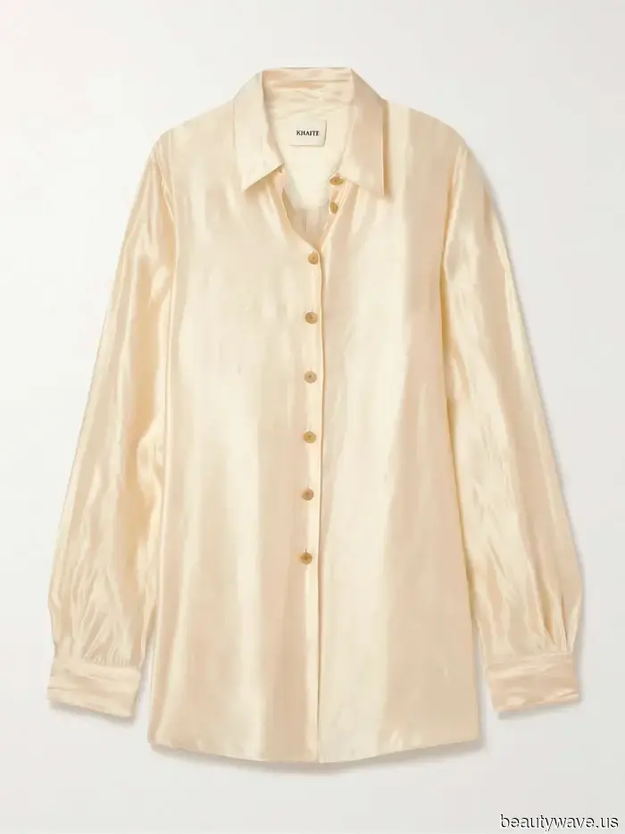 No one does winter fashion quite like Londoners—here are 7 ideal ways they're styling jeans and boots this season.