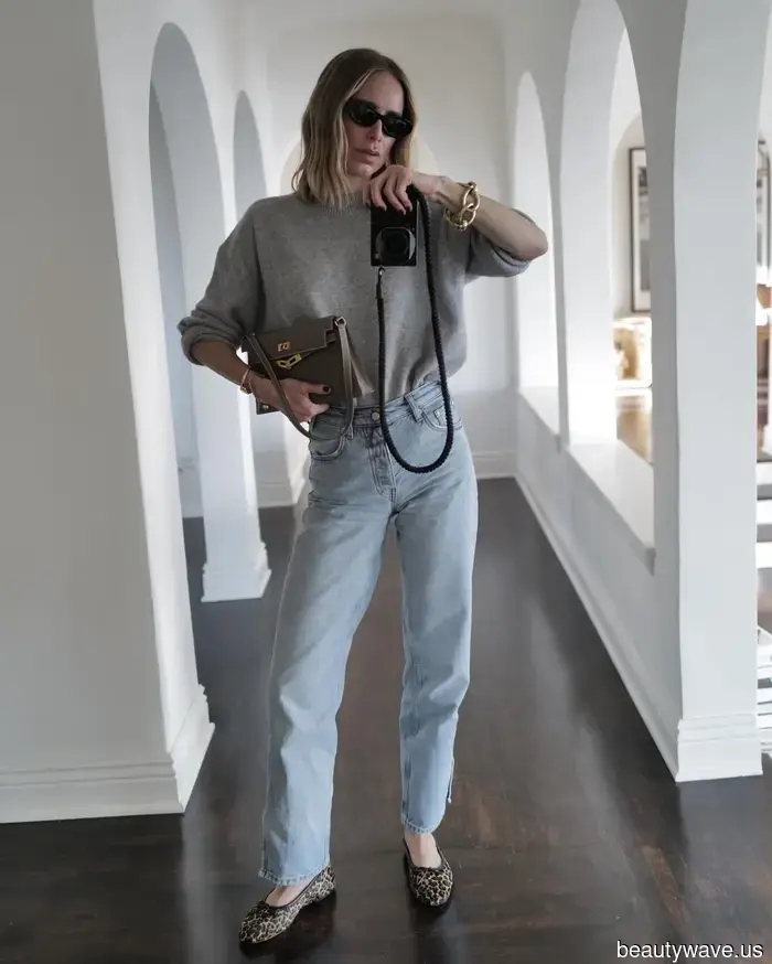 This Denim Trend Has Returned: I Never Imagined I Would Wear These Jeans, Yet Now They Are the Most Fashionable Piece in My Wardrobe.