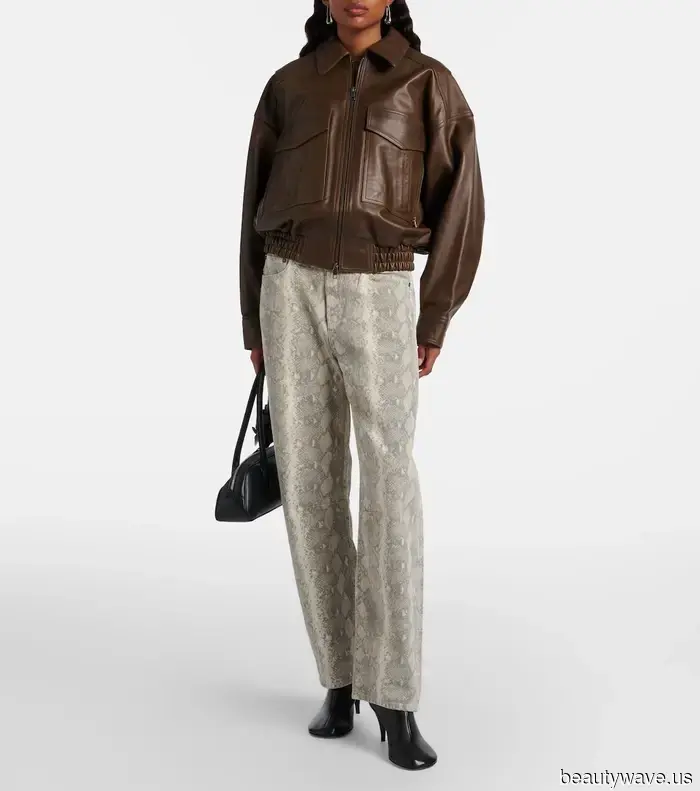 Reglas de Capas Chic: Cómo las Personas de Moda Están Usando Suéteres con Jeans, Faldas y Todo lo Que Hay en el Medio