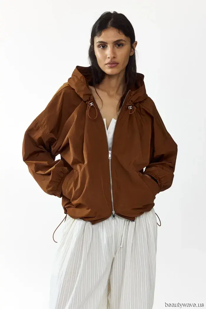 I Migliori Vestiti della Moda sono un Passo Avanti e Stanno Già Indossando Questi 7 Trend Estivi Ora