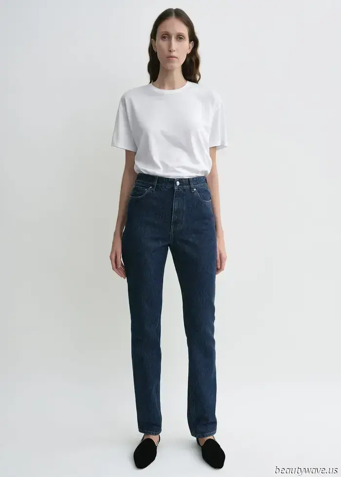 Is it just me, or are all the trendy girls opting for this denim style instead of baggy jeans?