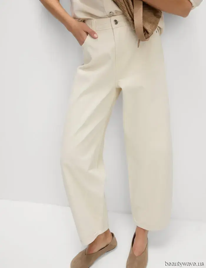 Every fashionable individual I know has a pair of M&S jeans—this is the chic look I frequently wear.