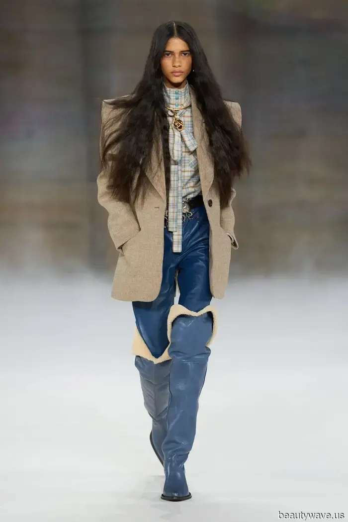 Not Brown, Not Burgundy—The Beautiful Shoe Color Trend That's Dominating at Chanel and Prada