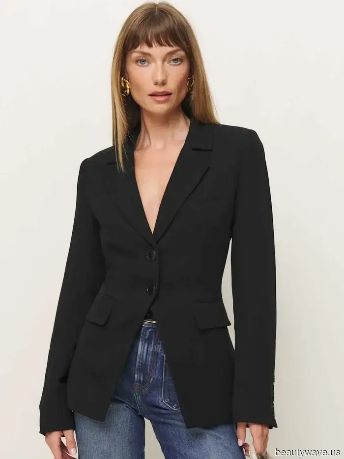 To achieve a more French look, pair your black blazers with this timeless denim style.