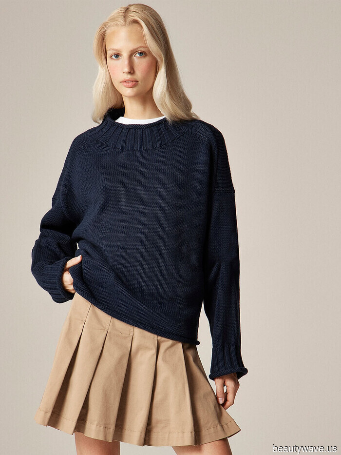 Breaking: Meghan Markle ha appena approvato l'abbinamento del blu navy con questo colore di scarpe ultra ricco (non è né nero né bianco)