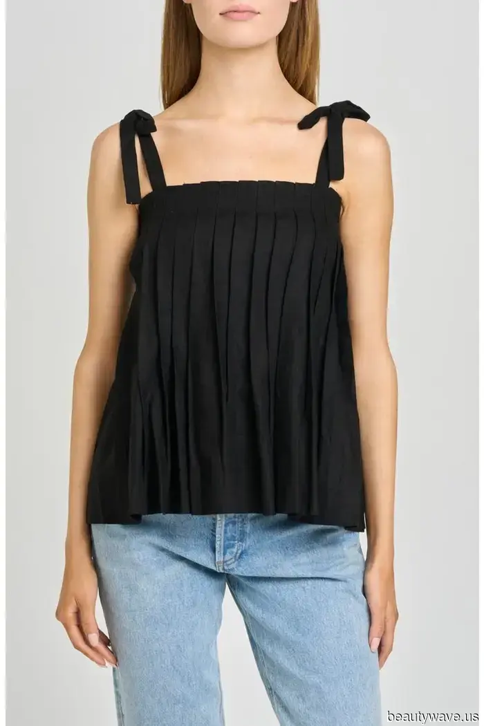 Cute tops can be hard to find, so I searched and discovered these 24 lovely styles at Nordstrom.