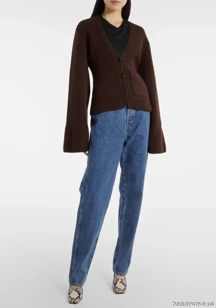 De repente, todos con buen gusto están combinando estas 7 tendencias de punto con jeans, faldas y leggings.