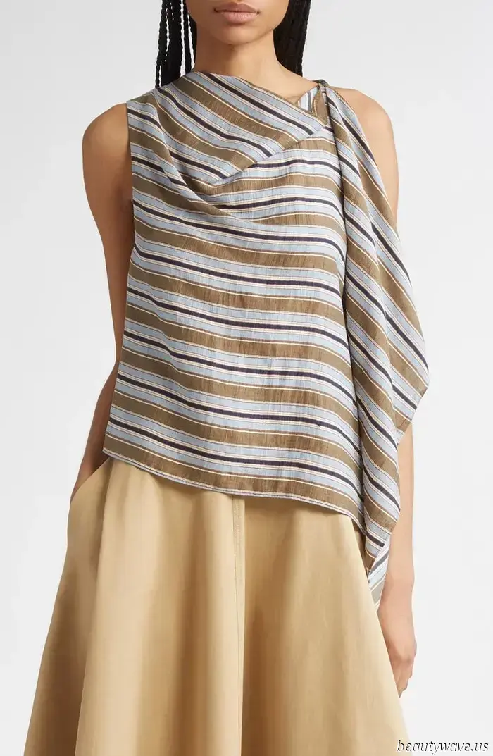 Forget the Wrong Shoe Theory—I'm Supporting the Wrong *Bag* Theory Throughout the Entire Summer.