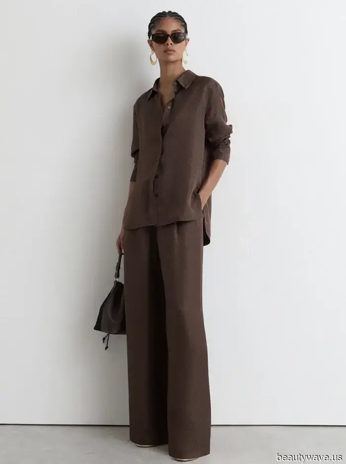 My Minimalist Friend Enjoys an Upscale Aesthetic—7 Essential Pieces for Her Autumn Capsule Wardrobe