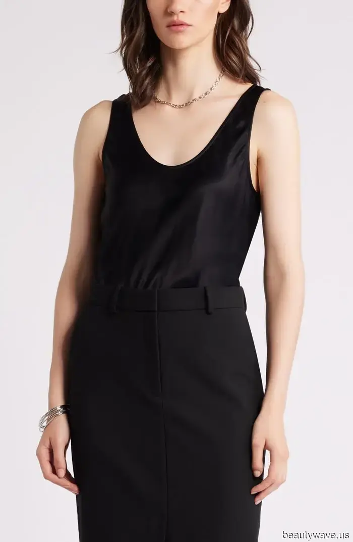 Le cinture a sciarpa non sembreranno superate *se* le indossi con questa tendenza in denim skinny.