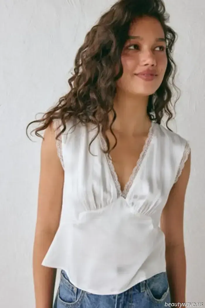 The Trendy Summer Top Fashionable Europeans Enjoy Pairing With Jeans