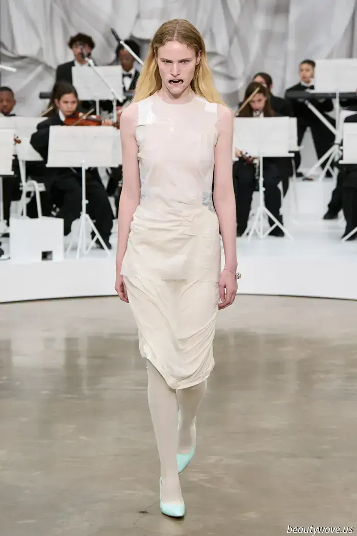 Von zurückhaltend bis überstimuliert: Glenn Martens gibt sein Ready-to-Wear-Debüt bei Margiela