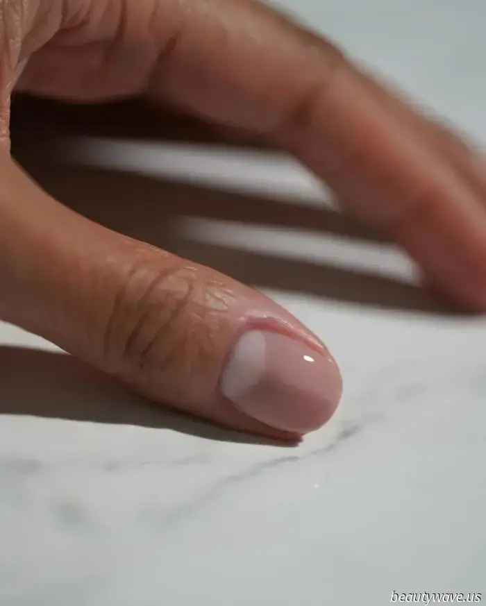 Non indosserò lo smalto trasparente a meno che non sia questa esatta combinazione di OPI Shade