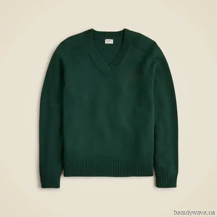 I'm Not Prepared to Bid Farewell to Nantucket Summer Vibes—7 Outfit Suggestions to Maintain Them into Fall