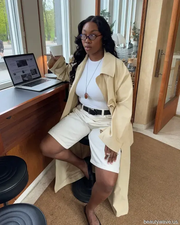 The most fashionable women I know are pairing shorts with these classic shoe trends this summer.