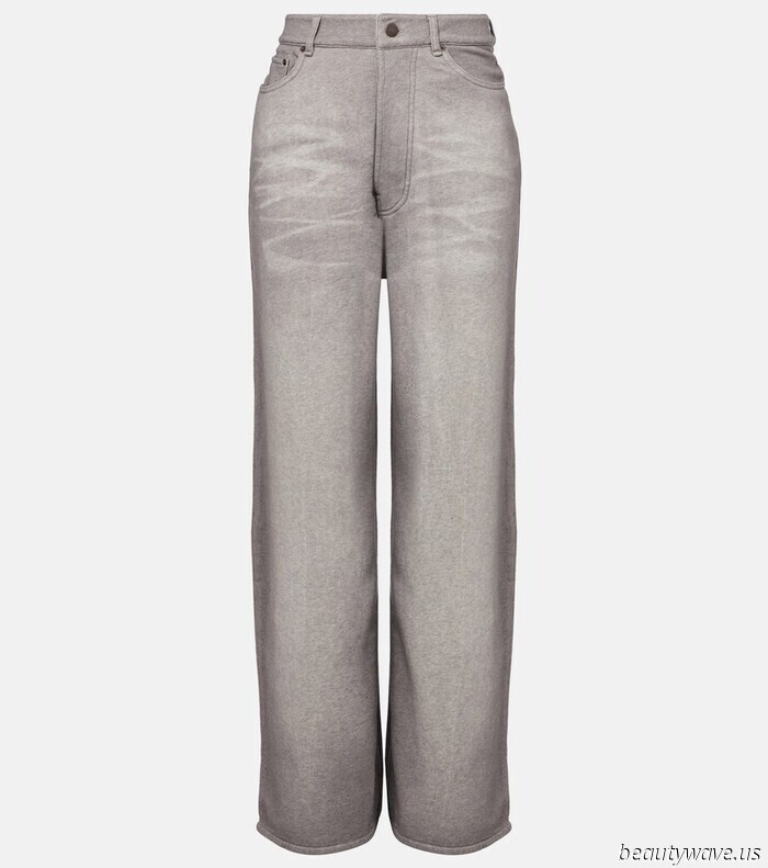 I found "Sweatpant Jeans" on social media, and just a few days later, they were delivered to my doorstep—here's my review.